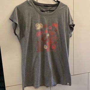 Smartwool tee shirt